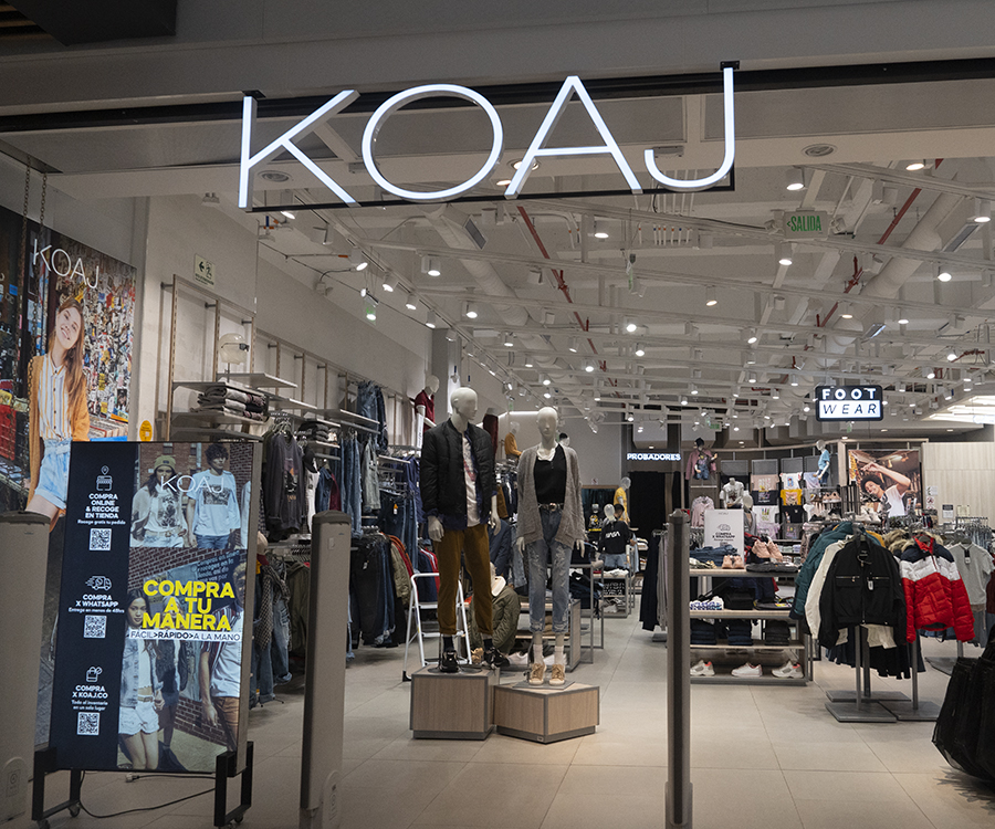 La variedad de ropa de Koaj