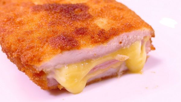 Pechuga de pollo rellena de jamón y queso